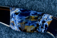 Pieters ite agate is a hard, tough gemstone that takes a bright vitreous polish Pieters ite agate is a hard, tough gemstone that takes a bright vitreous polish